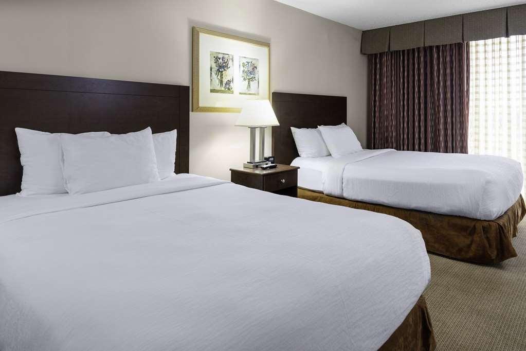 Embassy Suites By Hilton Kansas City Plaza Стая снимка